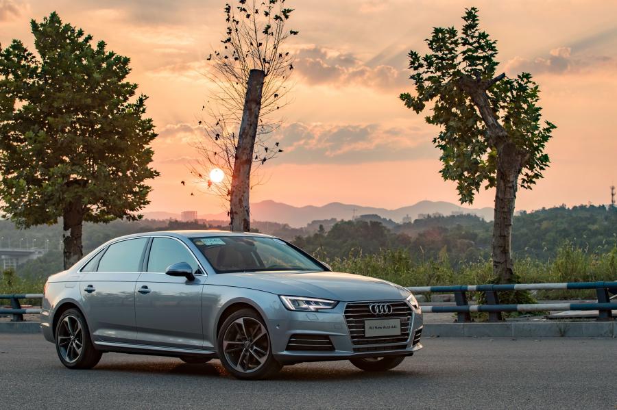  Audi A4 L 45 TFSI Quattro (B9) 2016 года  (CN) (фото 9 из 13)